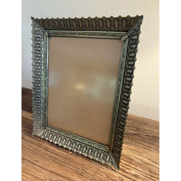 Vintage Ornate Picture Frame Holds 8X10 Inches Velvet Backing - Picture 6 of 14